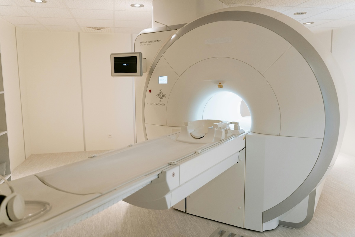 biaya ct scan kepala dengan mesin CT scan modern di rumah sakit Indonesia